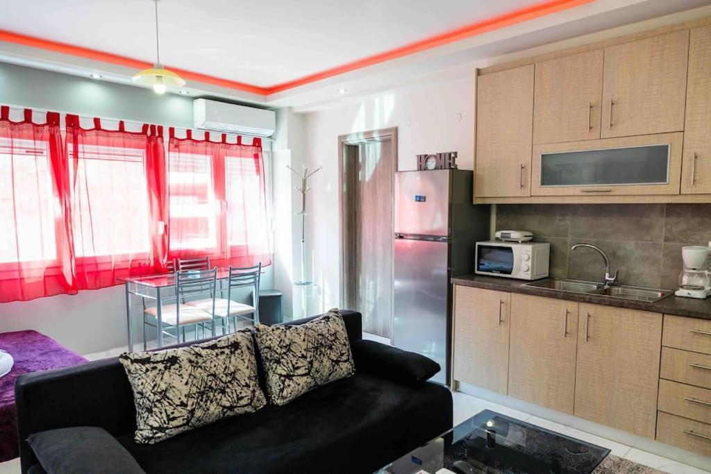 Luxury Studio In Downtown Thessaloniki Exterior photo