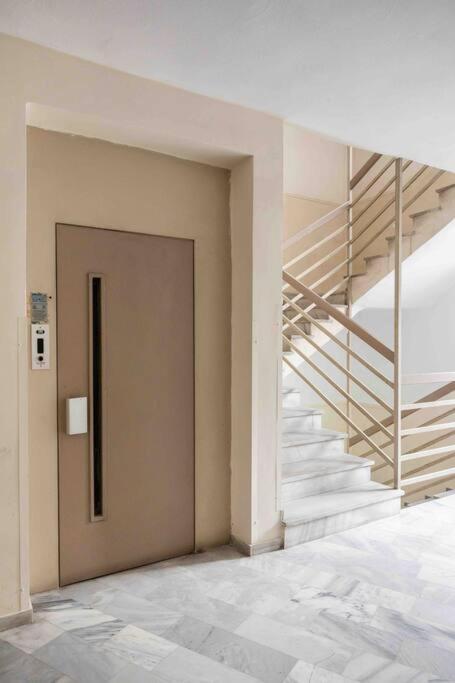 Luxury Studio In Downtown Thessaloniki Exterior photo